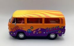 Carrera Digital 132, VW Bus T2b 'Peace and Love', 31095