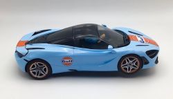 Scalextric 1/32, McLaren 720S,  Gulf Edition