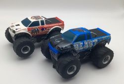 Scalextric 2 x Monster Truck aus Start Set C1302