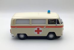 Carrera Digital 132, VW Bus T2b 'Ambulance', 32033