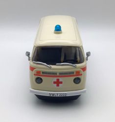 Carrera Digital 132, VW Bus T2b 'Ambulance', 32033