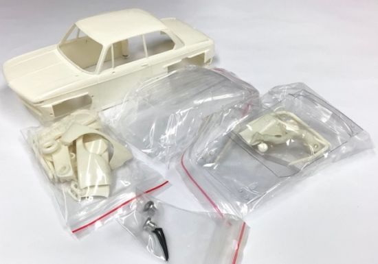 BRM 1/24, Karosseriebausatz für BMW 2002, Typ B