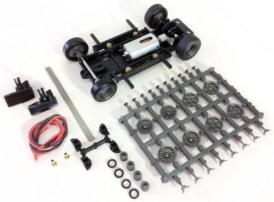 MRRC, Chassis-Bausatz 1:32, 'Sebring S1' (ohne Haftmagnet)